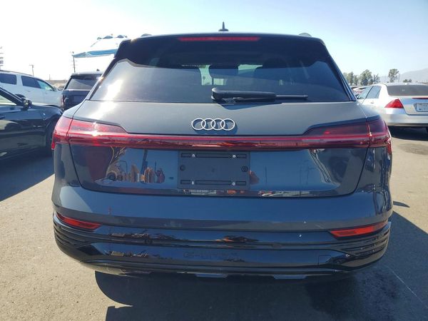 2024 AUDI Q8 E-TRON quattro Premium Plus