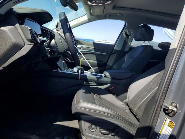 2024 AUDI Q8 E-TRON quattro Premium Plus
