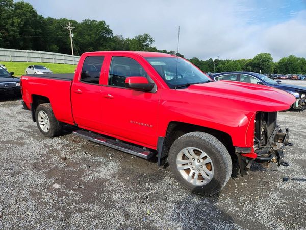 2017 CHEVROLET SILVERADO LT