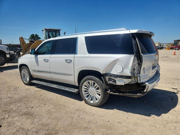 2018 CADILLAC ESCALADE ESV Platinum