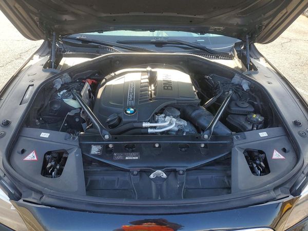 2015 BMW 740