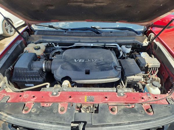 2019 CHEVROLET COLORADO Z71 — Engine bay