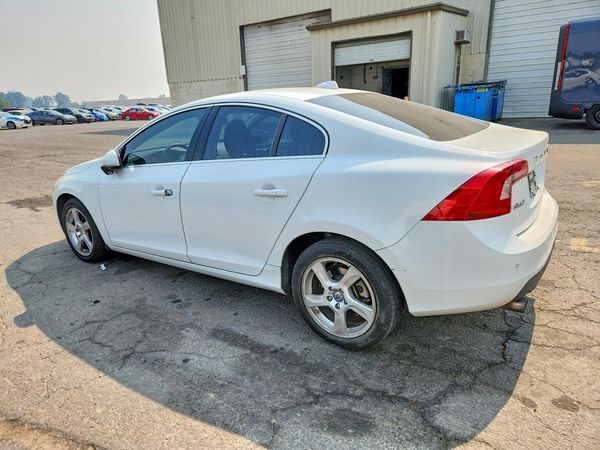 2013 VOLVO S60