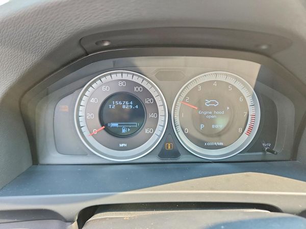 2013 VOLVO S60