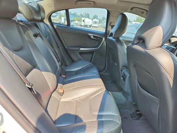 2013 VOLVO S60