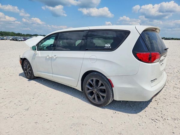 2018 CHRYSLER PACIFICA