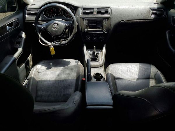 2017 VOLKSWAGEN JETTA SE