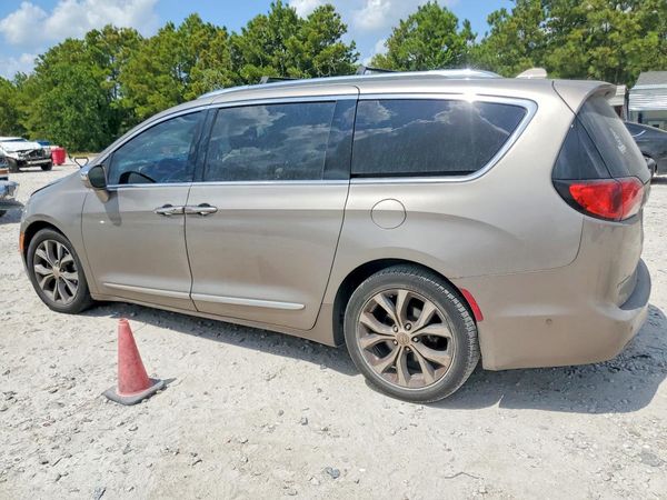 2017 CHRYSLER PACIFICA