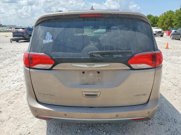 2017 CHRYSLER PACIFICA