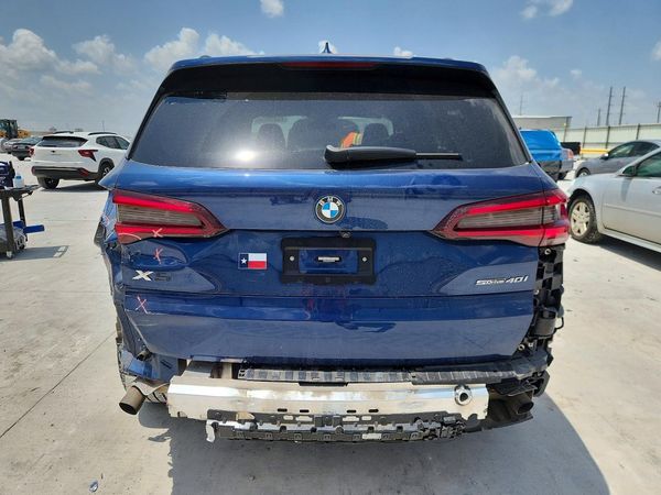 2023 BMW X5 sDrive40i