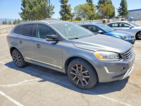 2017 VOLVO XC60 Dynamic