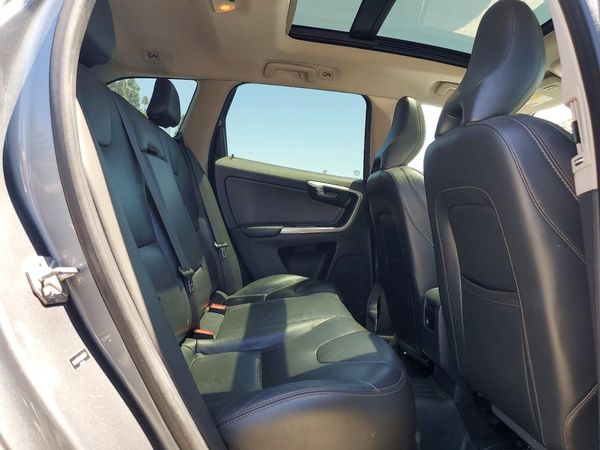 2017 VOLVO XC60 Dynamic
