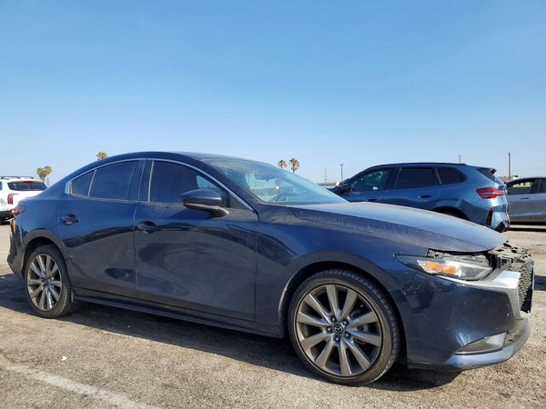 2019 MAZDA 3