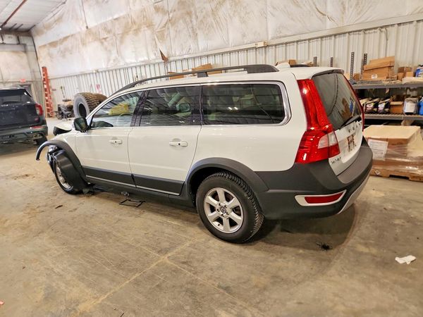 2013 VOLVO XC70