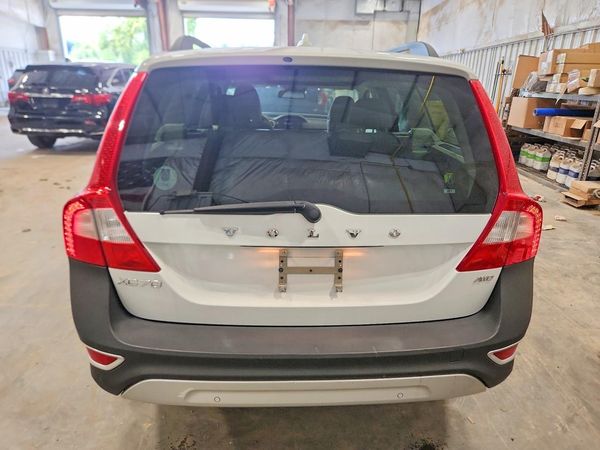 2013 VOLVO XC70