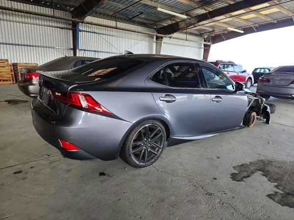 2016 LEXUS IS 200t