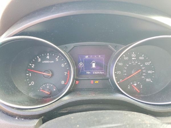 2018 KIA SEDONA LX