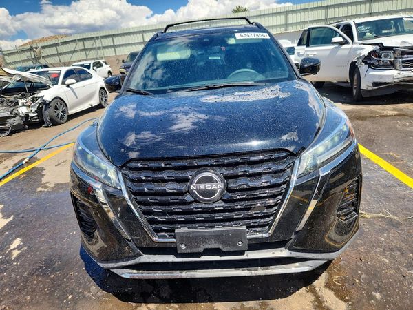 2024 NISSAN KICKS SR