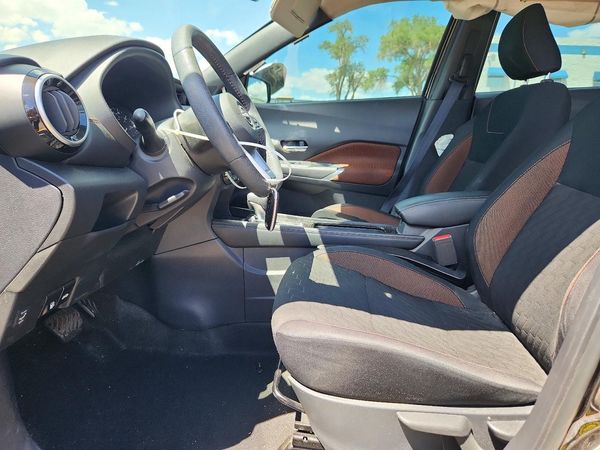 2024 NISSAN KICKS SR
