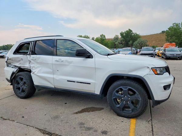 2018 JEEP GRAND CHEROKEE Laredo