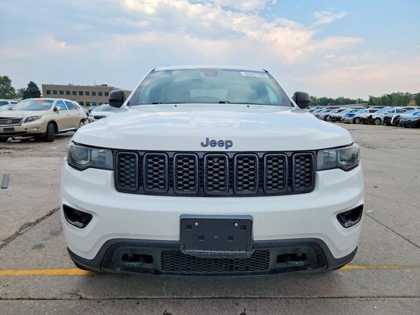 2018 JEEP GRAND CHEROKEE Laredo