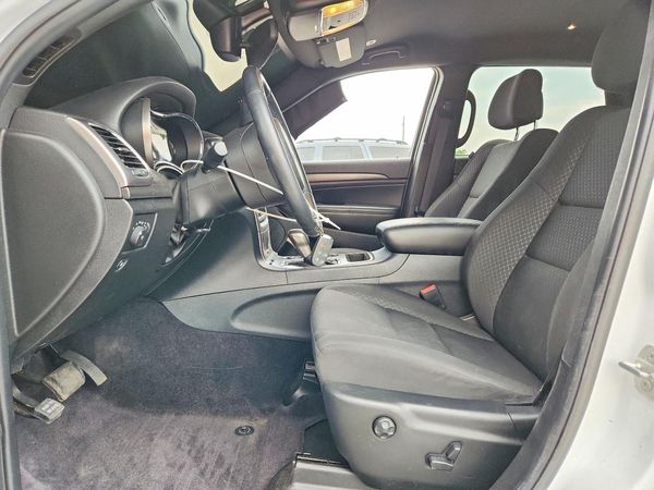 2018 JEEP GRAND CHEROKEE Laredo