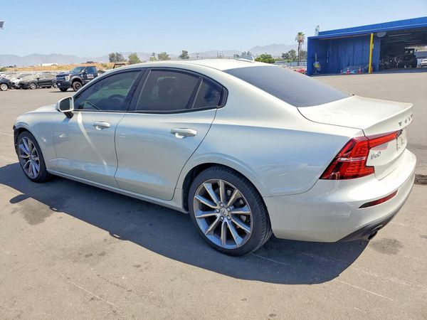 2019 VOLVO S60