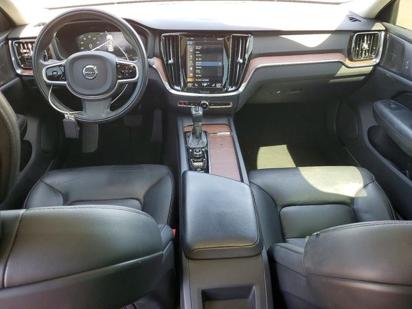 2019 VOLVO S60