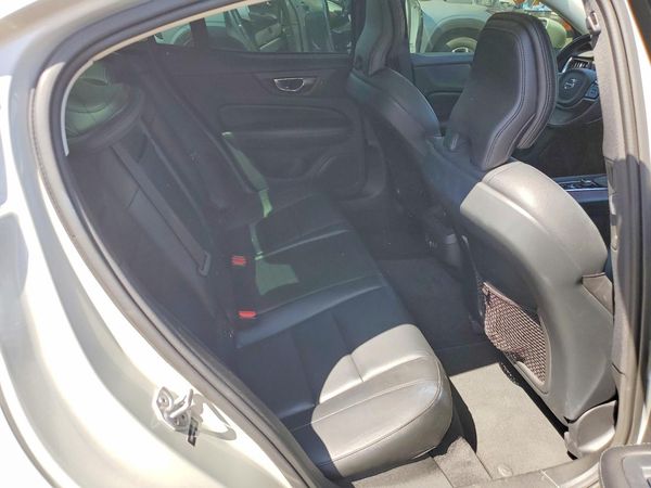 2019 VOLVO S60