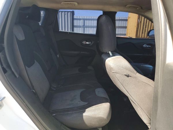 2014 JEEP CHEROKEE Sport