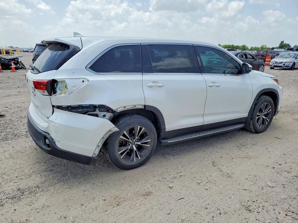 2019 TOYOTA HIGHLANDER LE/LE Plus