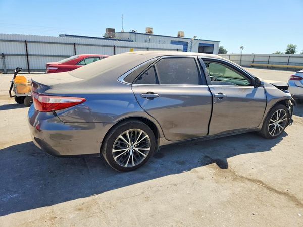 2016 TOYOTA CAMRY