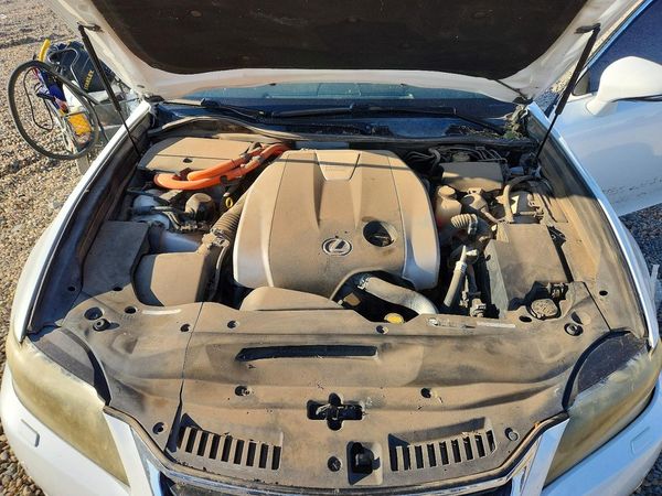 2013 LEXUS GS450 450h — Engine bay