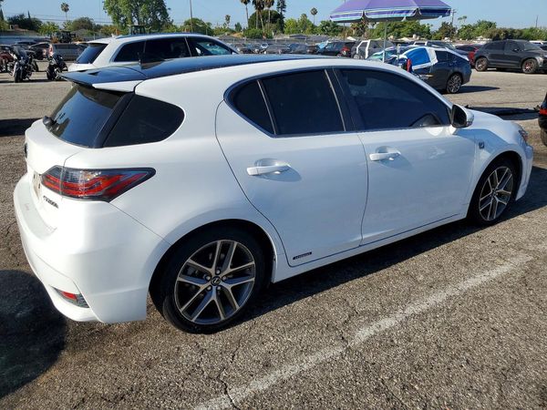 2017 LEXUS CT 200h