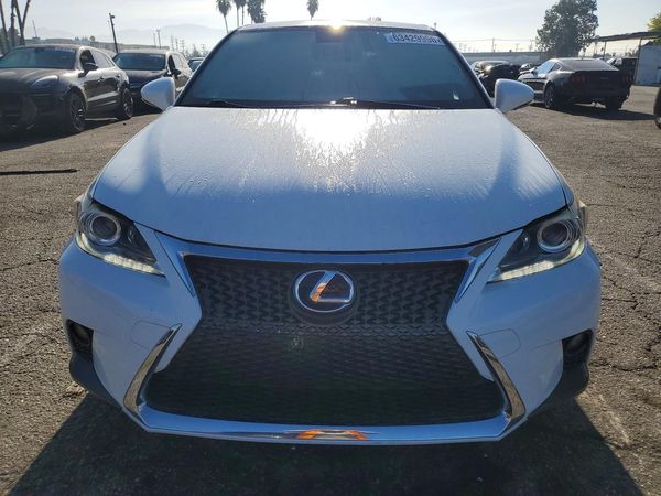 2017 LEXUS CT 200h