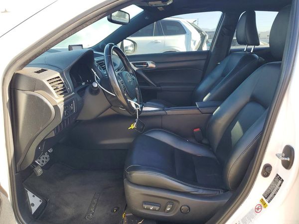 2017 LEXUS CT 200h
