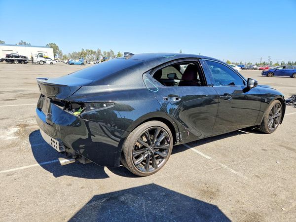 2025 LEXUS IS 300