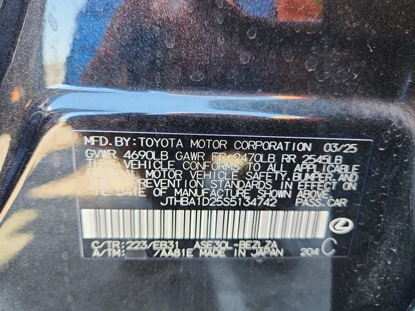 2025 LEXUS IS 300
