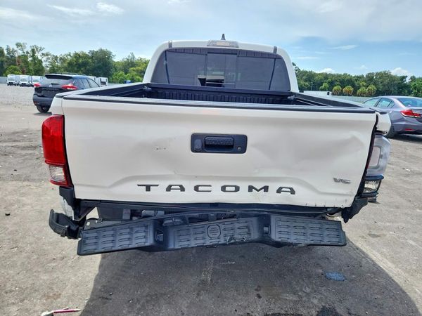 2022 TOYOTA TACOMA SR5