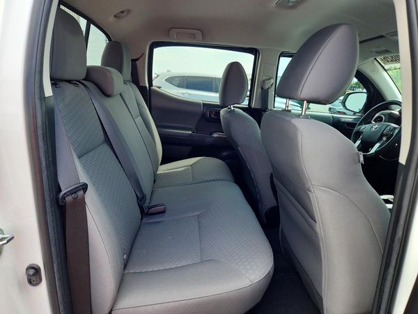 2022 TOYOTA TACOMA SR5