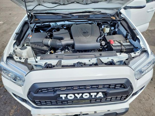 2022 TOYOTA TACOMA SR5
