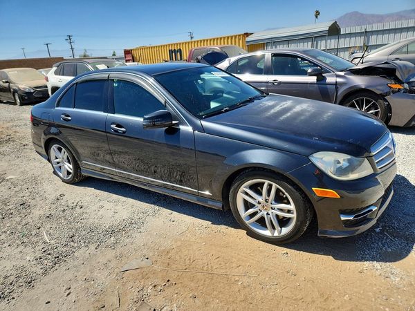 2013 MERCEDES-BENZ C C250