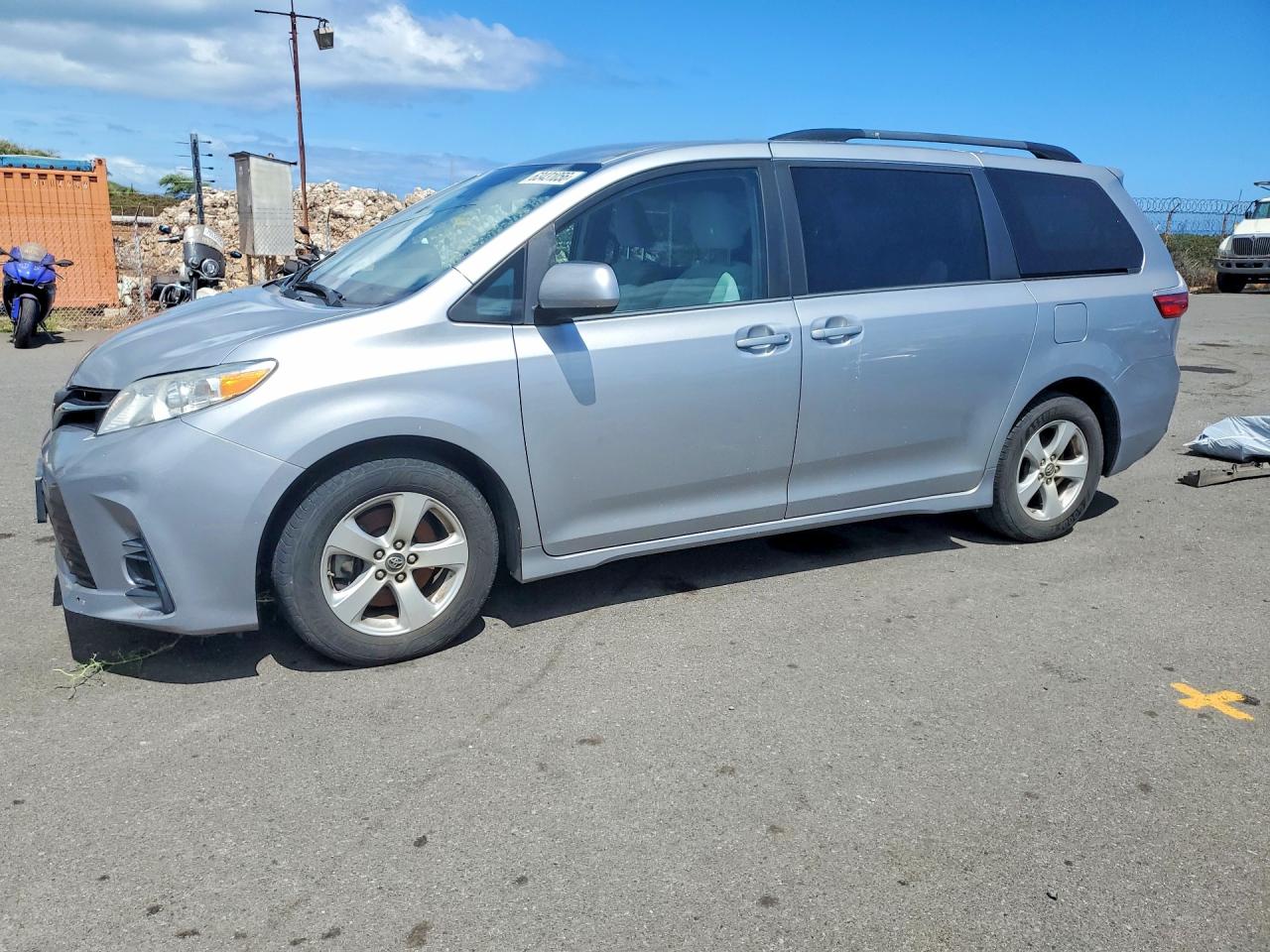 2018 TOYOTA SIENNA