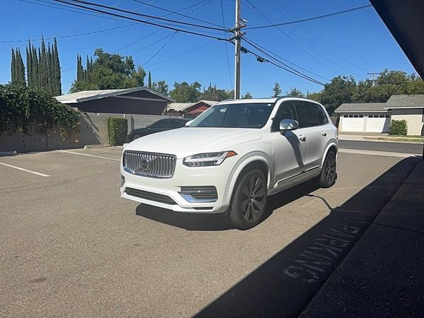 2025 VOLVO XC90 Plus Bright