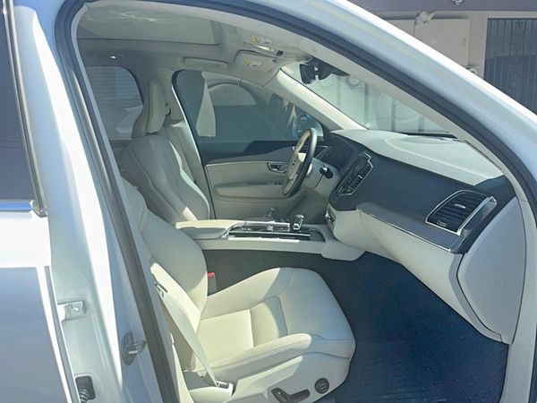 2025 VOLVO XC90 Plus Bright