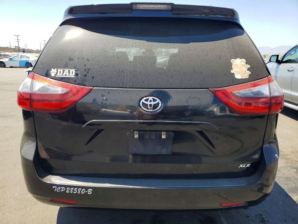 2020 TOYOTA SIENNA Q grade