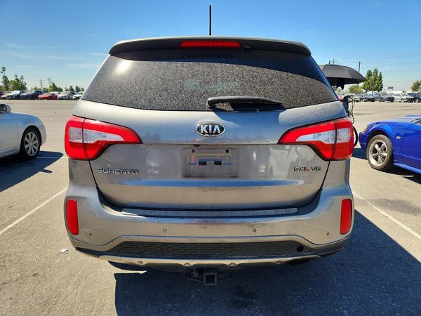 2015 KIA SORENTO