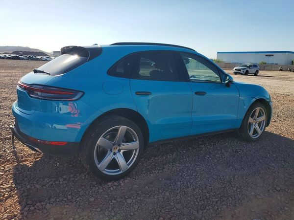 2020 PORSCHE MACAN