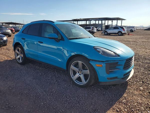 2020 PORSCHE MACAN
