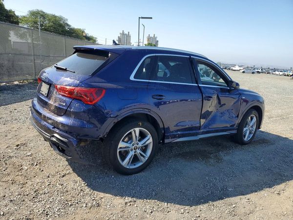 2022 AUDI Q3